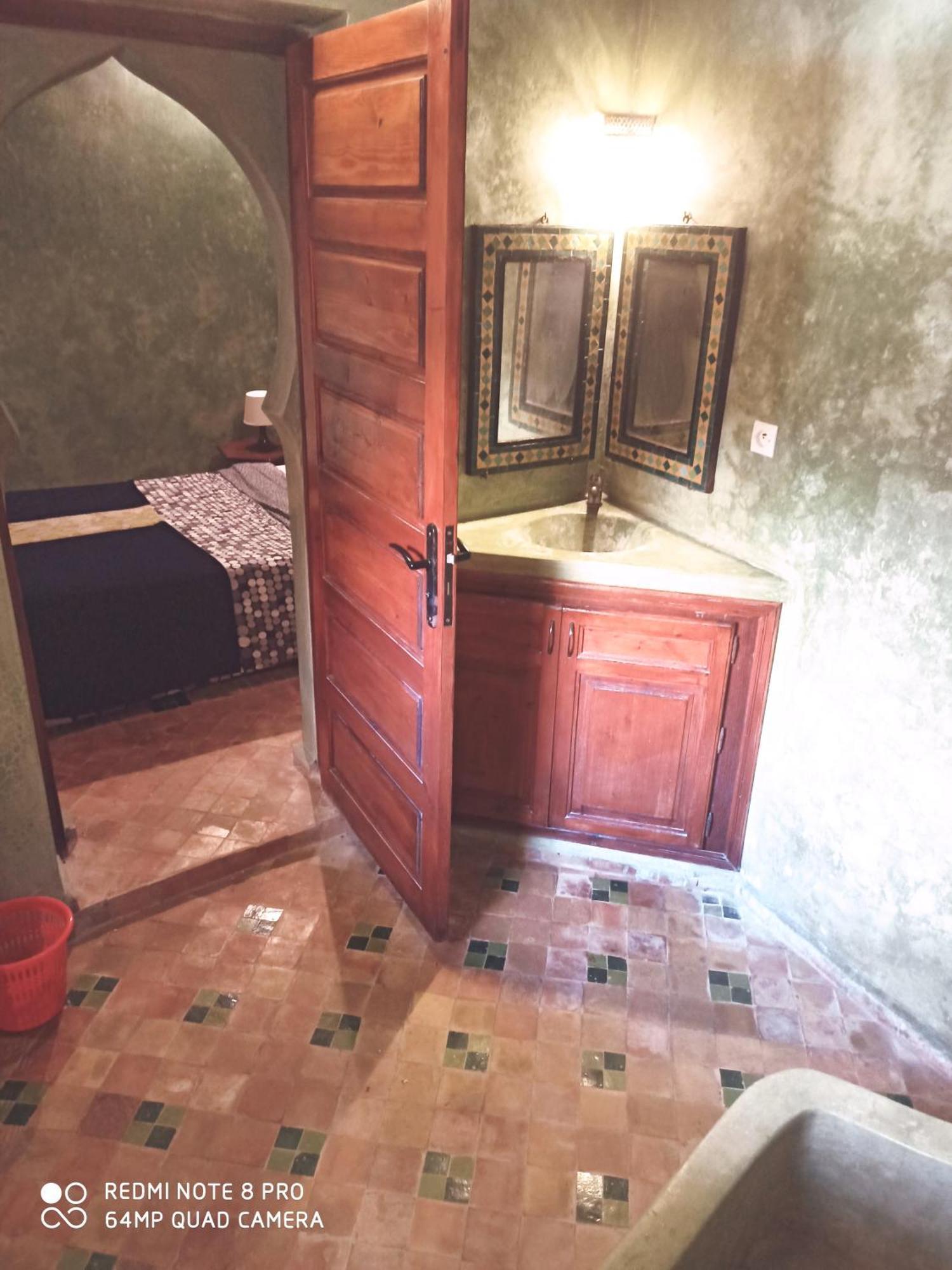 Riad La Rose Des Vents Εσαουίρα Δωμάτιο φωτογραφία